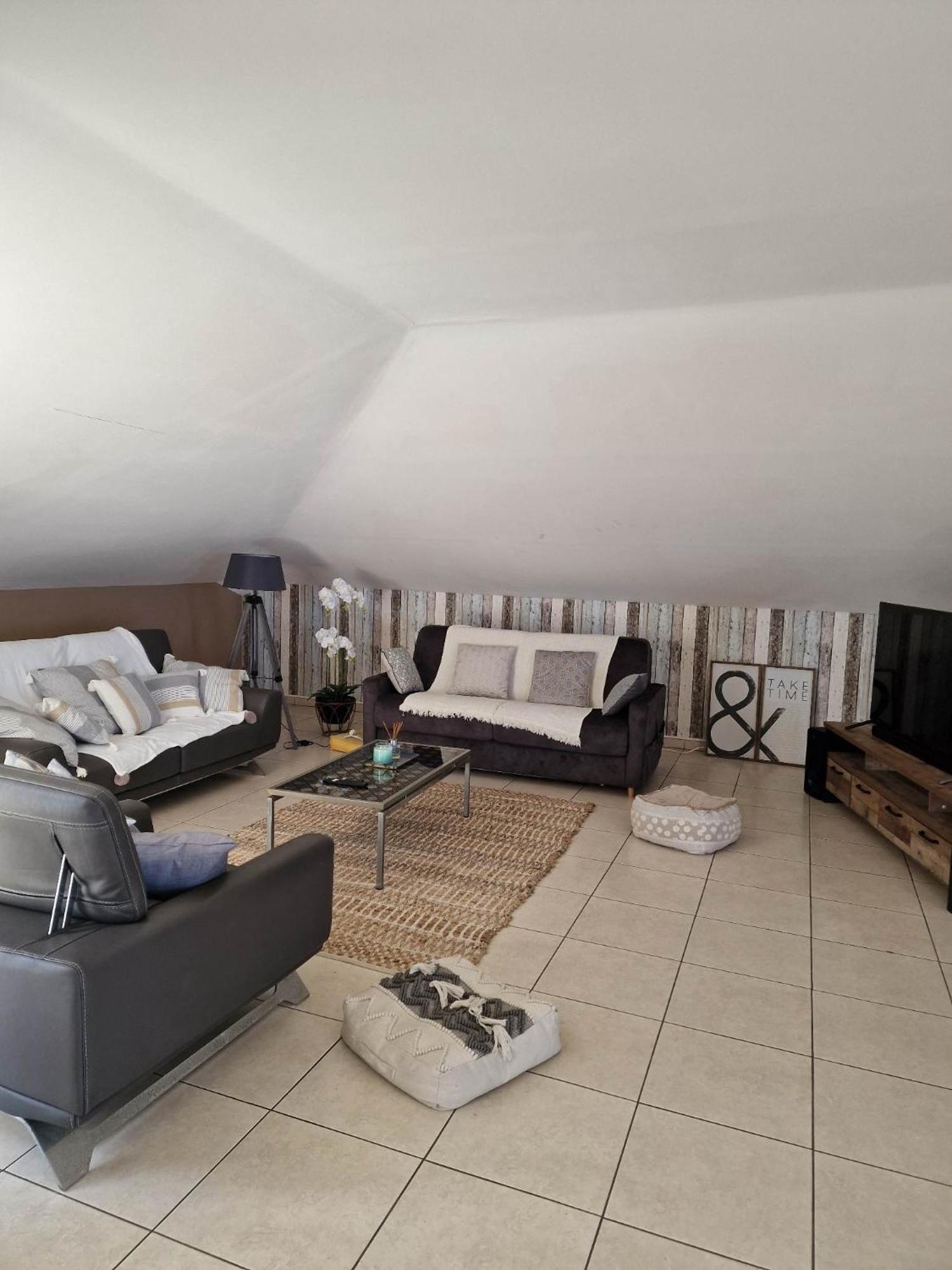 Appartement Villa Sur Le Toit, Vue Mer แซ็งต์-จีลส์-เลส์-แบ็งส์ ภายนอก รูปภาพ