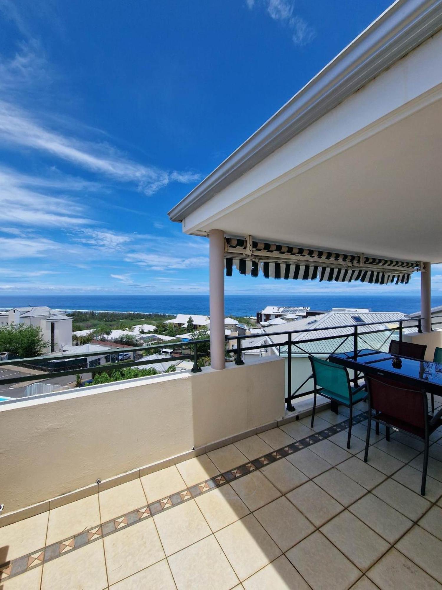 Appartement Villa Sur Le Toit, Vue Mer แซ็งต์-จีลส์-เลส์-แบ็งส์ ภายนอก รูปภาพ